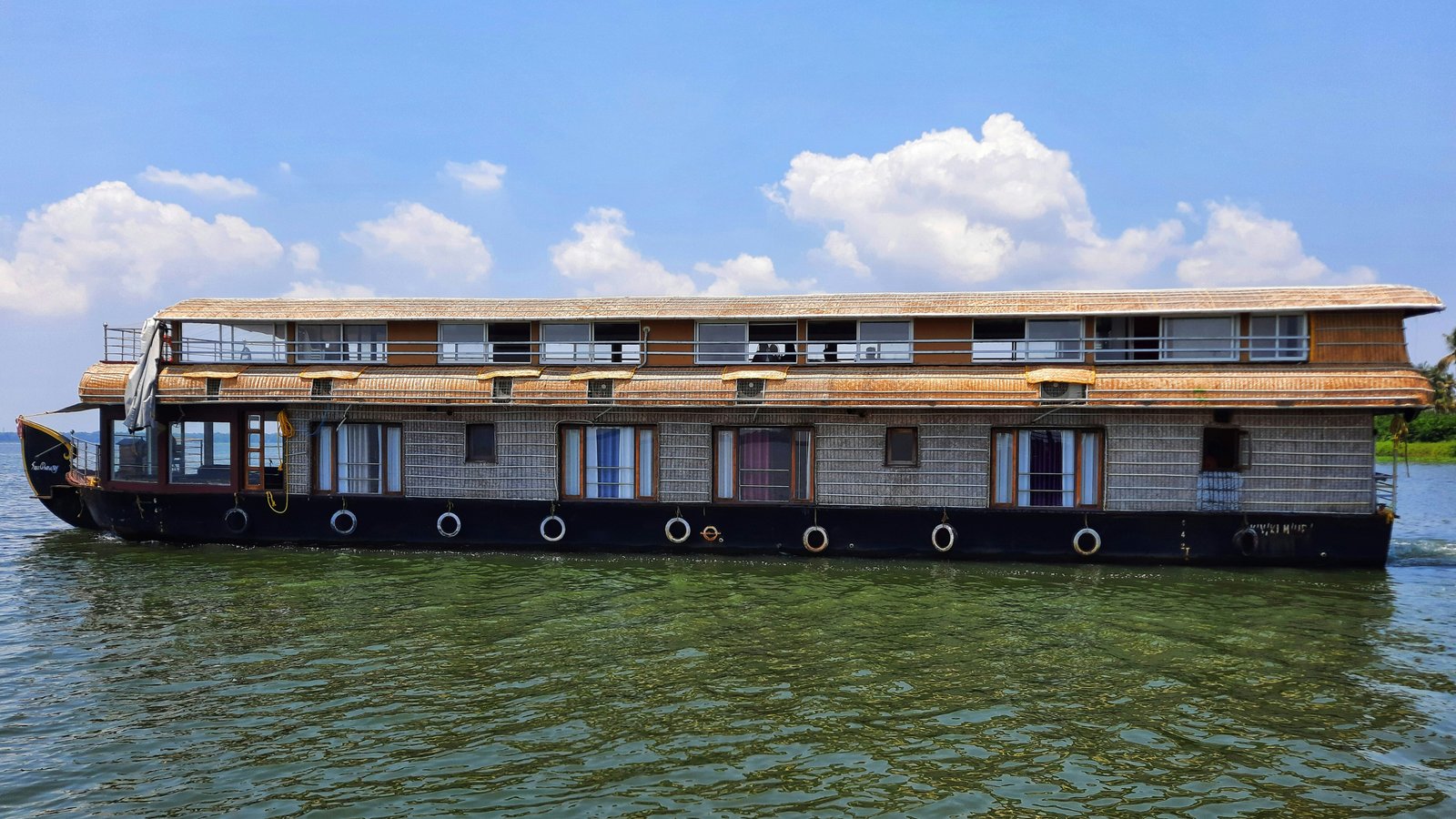 Kumarakom Resorts Backwater Tourism Kerala India